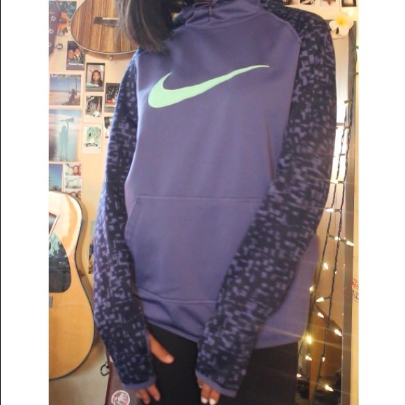 Purple Nike Dri-Fit Sweatshirt - Picture 3 of 7